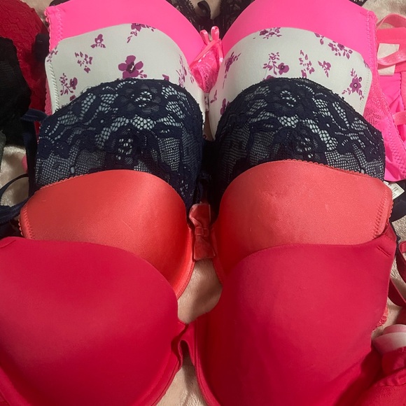 Lace and Floral Bra Collection - Multicolor - Picture 3 of 3